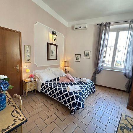 Portica Apartment Асизи Стая снимка