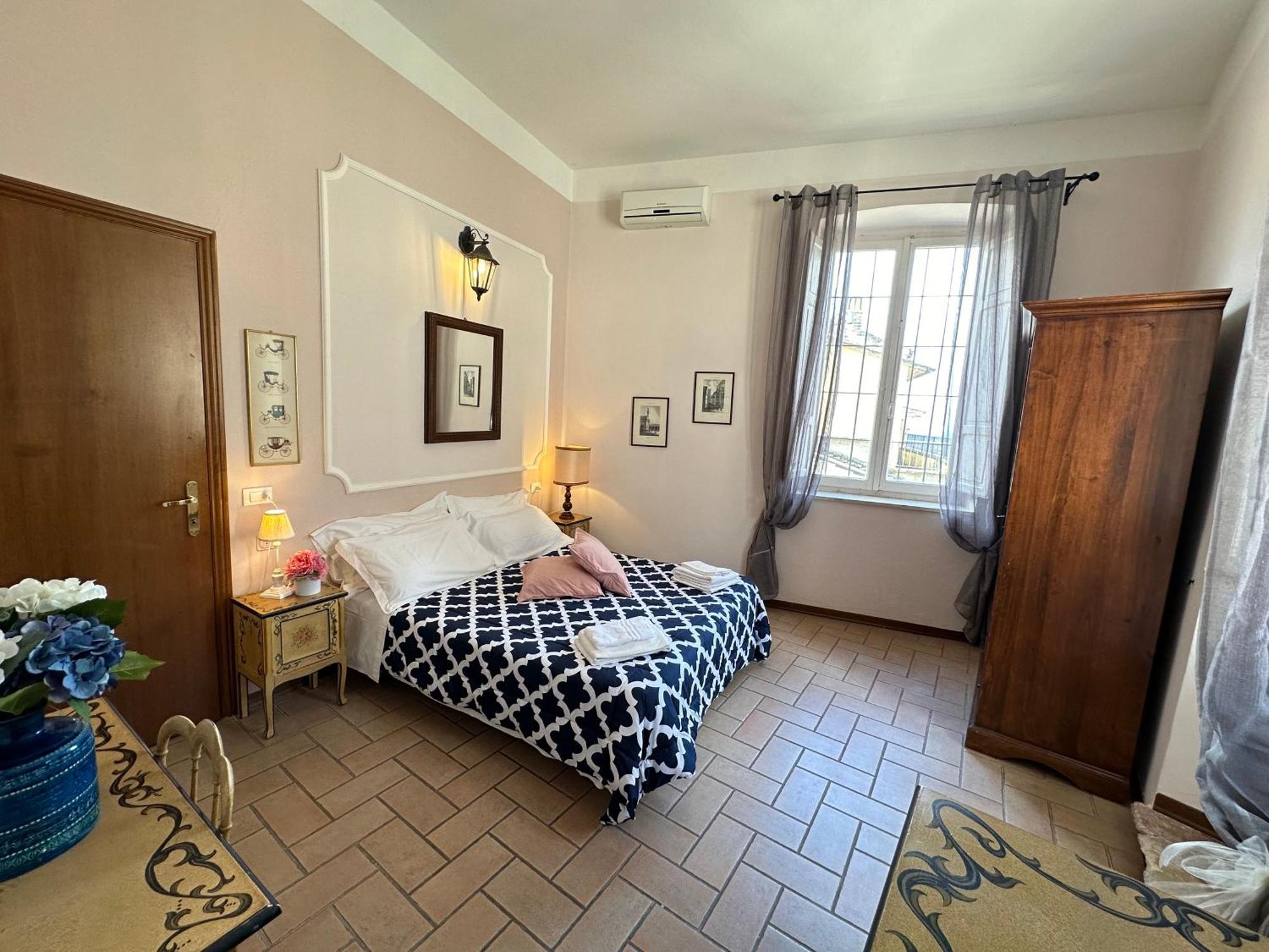 Portica Apartment Асизи Стая снимка